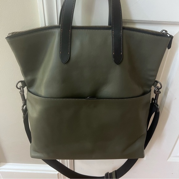 COACH Outlet Graham Foldover Tote - Picture 2 of 9